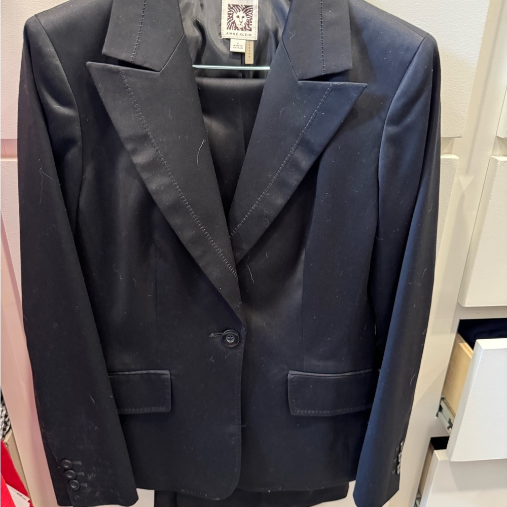 Anne Klein Classic Black Blazer